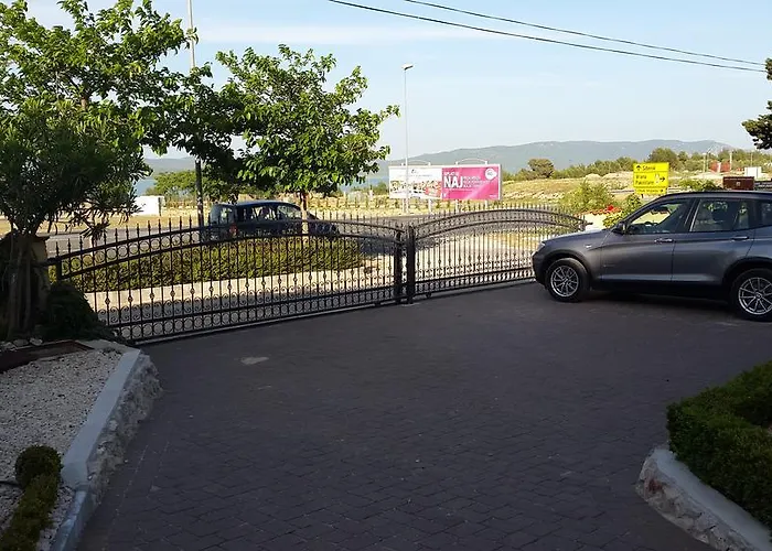 Antolkovic * Pakoštane